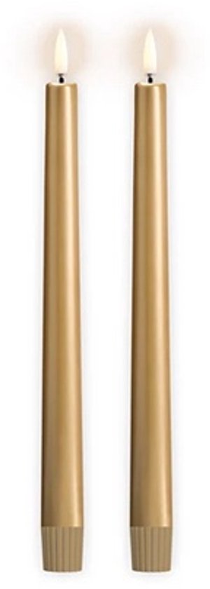 Twee slanke gouden Uyuni LED-dinerkaarsen met een realistisch brandende vlam, 25 cm hoog.