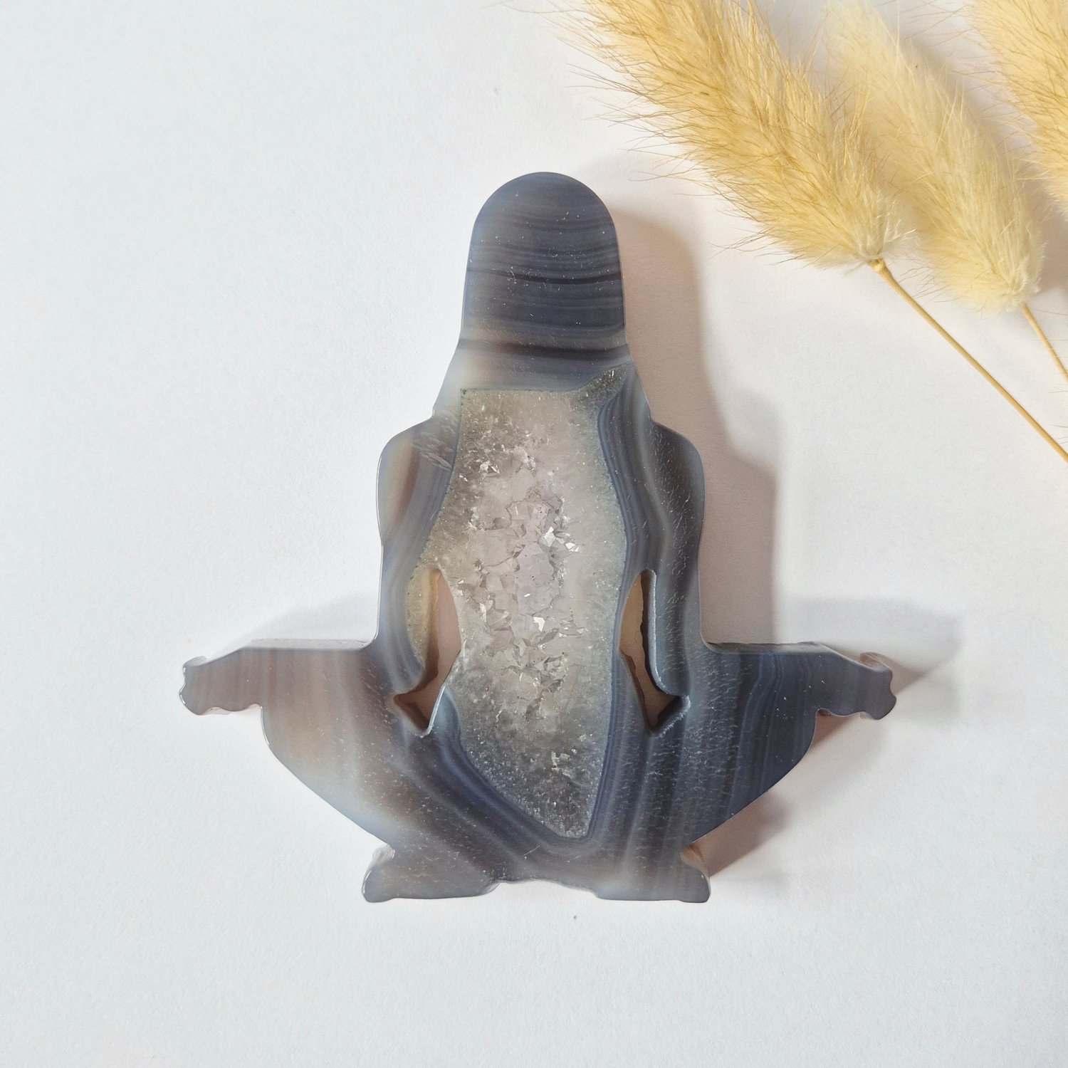 Moonlight Gemstones Druzy Agaat Meditatie Edelsteen Carving 10cm #1 - Handgesneden vrouwelijke meditatievorm yoga Meerkleurig