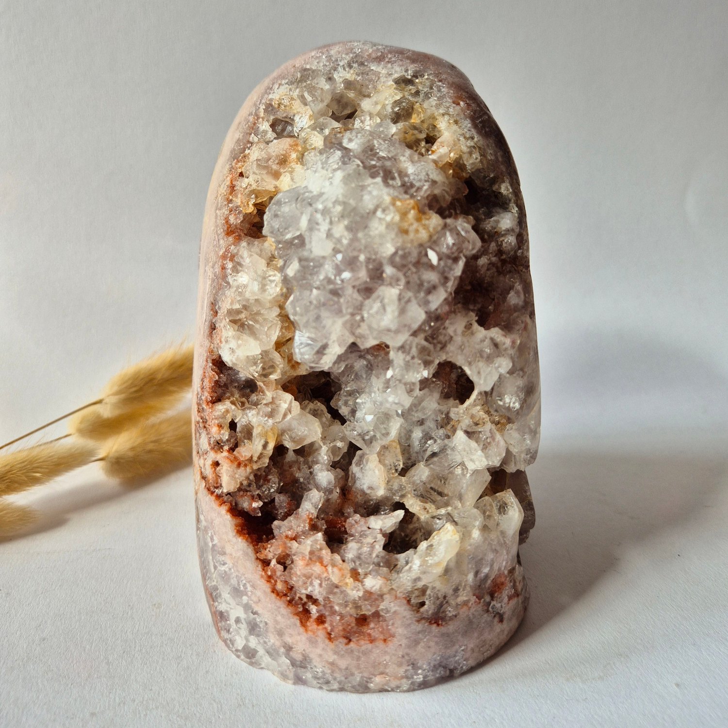Moonlight Gemstones Roze Amethist Druzy Freeform 2302gram – AA+ Natuurlijke Pink Amethyst uit Brazilië Meerkleurig