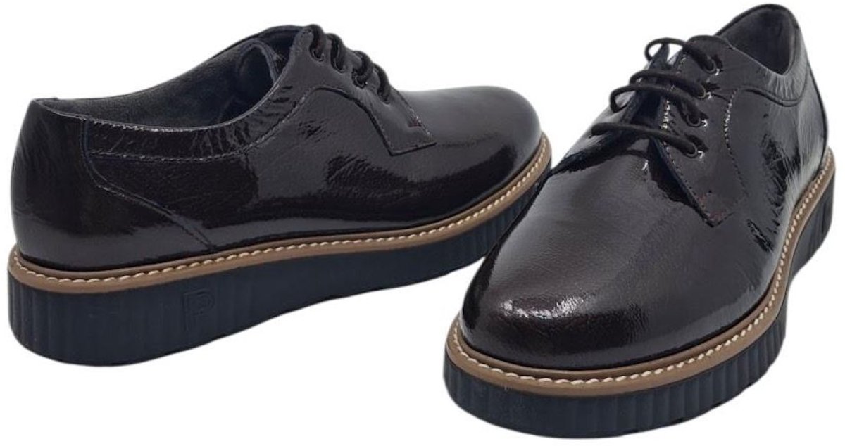 Pitillos 11551 marron veterschoen in lakleer