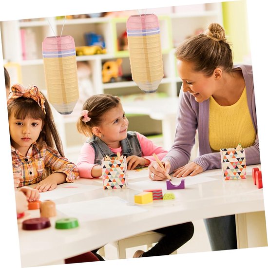 2 Stuks Gele Papieren Lampionnen Duurzame Compacte Back To School Hangdecoratie Eenvoudige Montage Geschikt voor Kleuterschool Klaslokaal Schoolfeesten — afbeelding 2