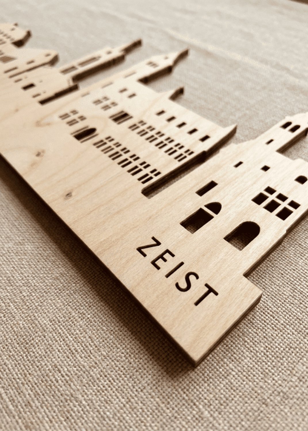 Houten Skyline Zeist | Wanddecoratie voor aan de muur | Berken | 70 x 14 cm