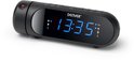 Zwarte Denver wekkerradio met gebogen voorzijde en helder blauw digitaal display dat 13:35 aangeeft.