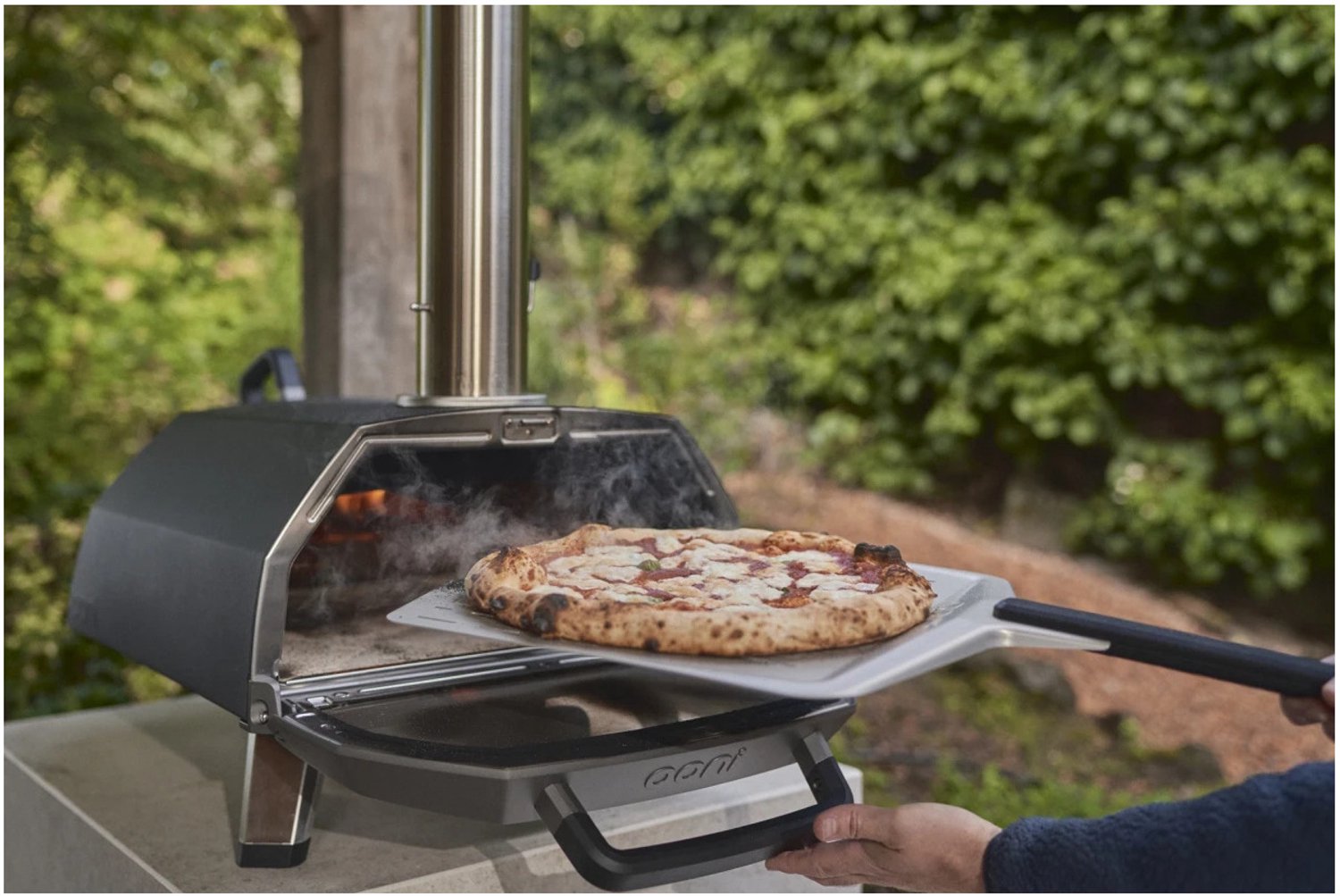 Ooni Karu 2 Pro - Multi-fuel Pizza Oven for Wood and Charcoal