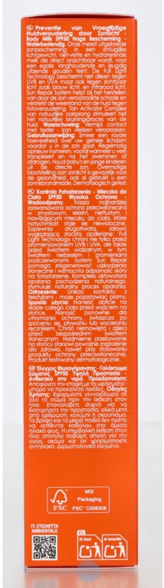 Oranje kartonnen doos met informatie in verschillende talen over Lancaster Sun Beauty Body Milk SPF50.