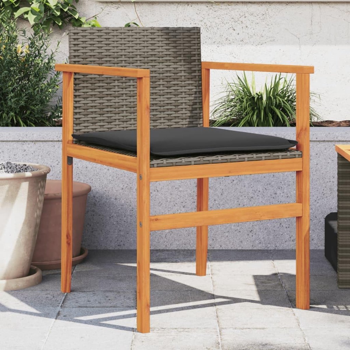 Tuinstoelen met kussen, 2 stuks, voor tuin, terras, balkon, rotan stoel, tuinmeubelen, campingstoel voor tuin, terras, eetkamer, grijs, polyrotan massief hout