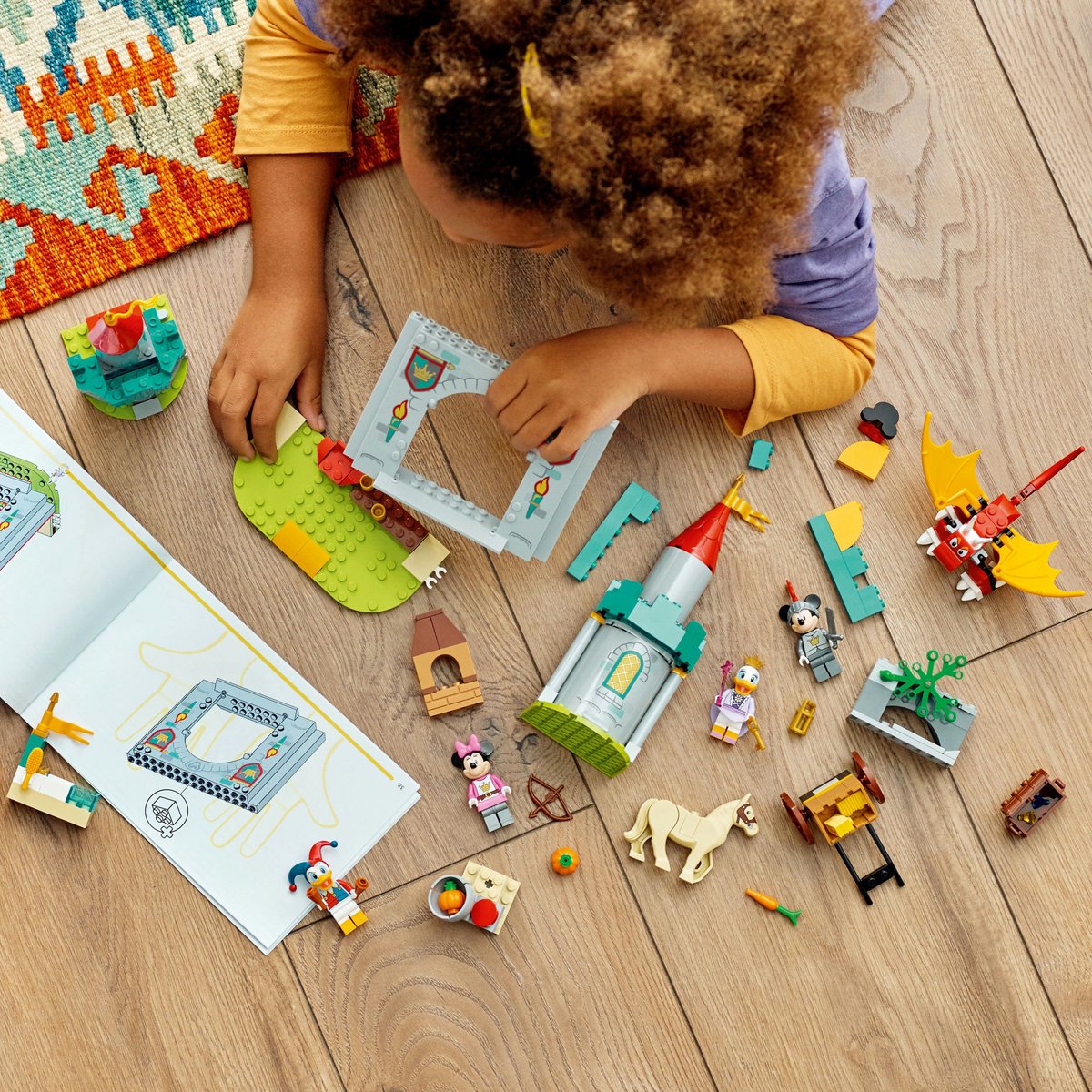 LEGO® ǀ Disney Mickey and Friends – Mickey and Friends Kasteelverdedigers 10780 bouwset; stimuleer kinderen om een kasteel te bouwen en de schat te vinden met deze creatieve set; leuk cadeau voor kinderen vanaf 4 jaar (215 onderdelen) — cadeau in Spellen & Speelgoed - foto 4