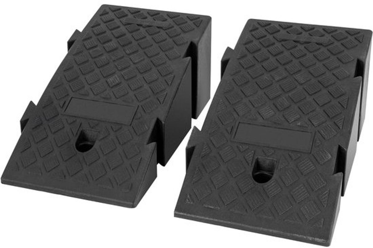 Kunststof oprijhulp - Stoeprandhelling - Verkeer Toegankelijk - Antislip Patroon - 25x49x19 cm - Zwart