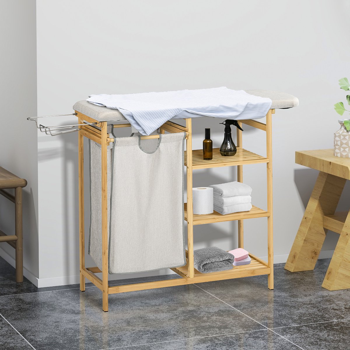 REDOM - Wasmand met strijkplank en 3-laags rek - Uitschuifbare waszak en uitneembare voering - Bamboe - Naturel - 113 x 34 x 82 cm