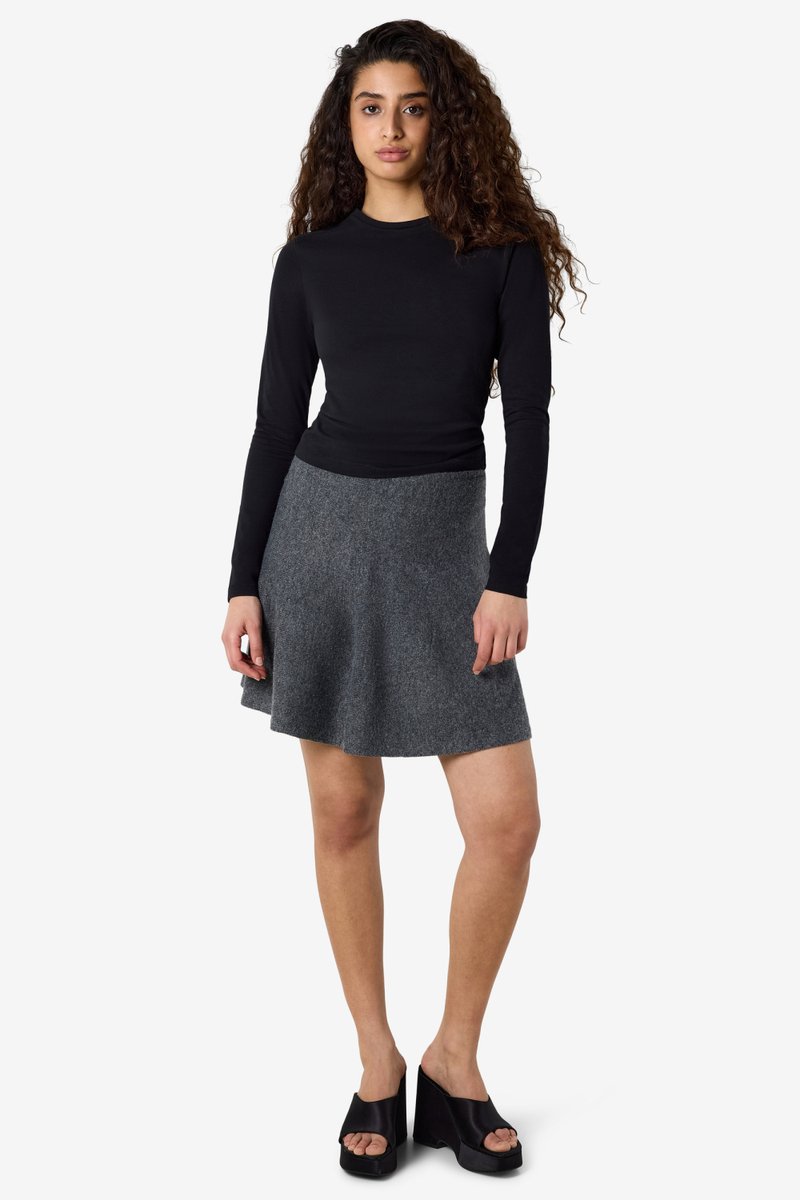 Noisy may Rok Nmsloan Nw Short Knit Skirt Noos 27035703 Dark Grey Melange Dames Maat - M