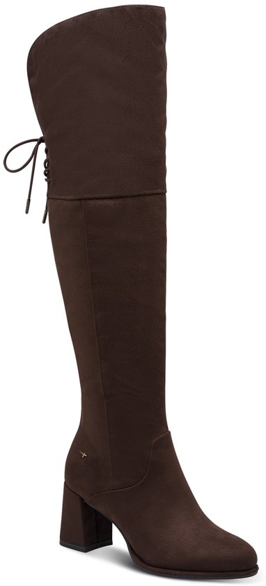 Bruine suède overknee laars met blokhak, rits en strikdetail aan de achterkant.