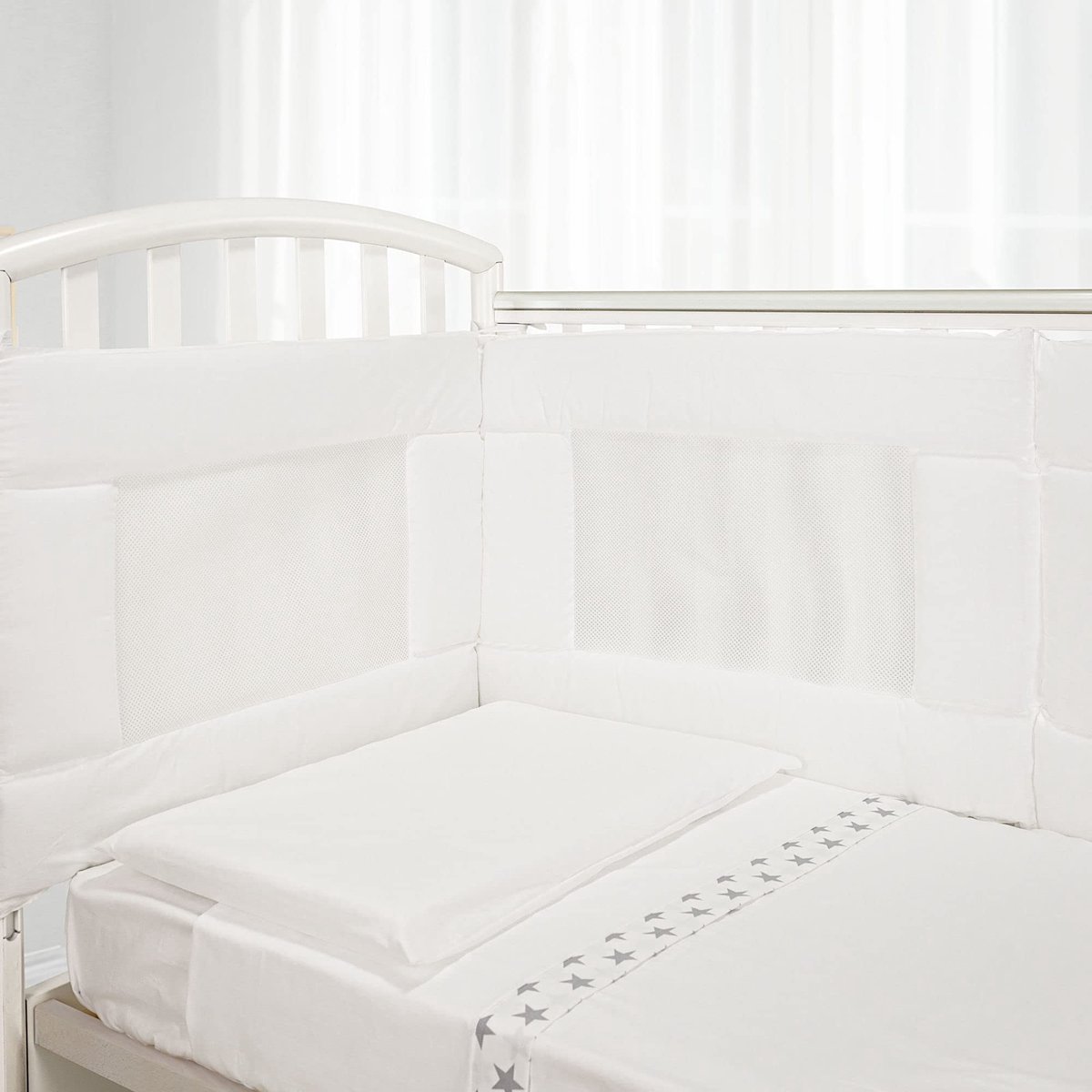 Babynestje met hoog ademend vermogen - wit - veilig en duurzaam - comfortabele slaapomgeving - ShopVlot