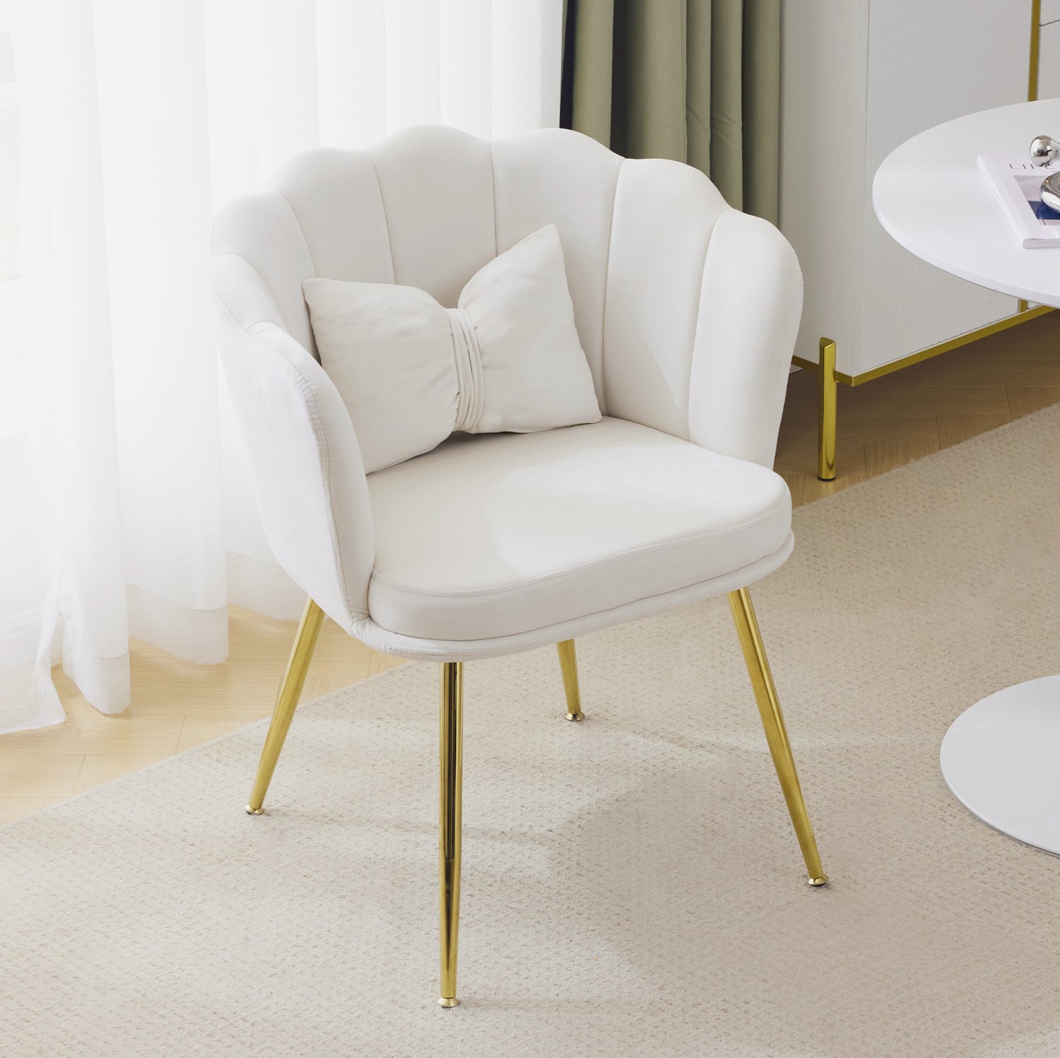 CHICFURN Fauteuil - Fluwelen bekleding - Bloemblaadrugleuning - Beige