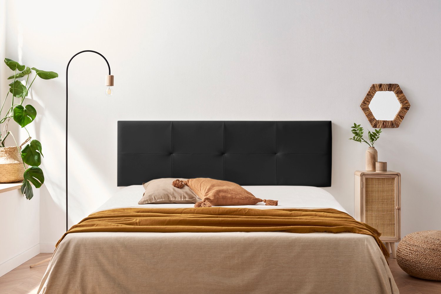 Moonia Altea - Hoofdbord 100 cm - Gestoffeerd - Kunstleer zwart - Wandmontage met muurschroeven
