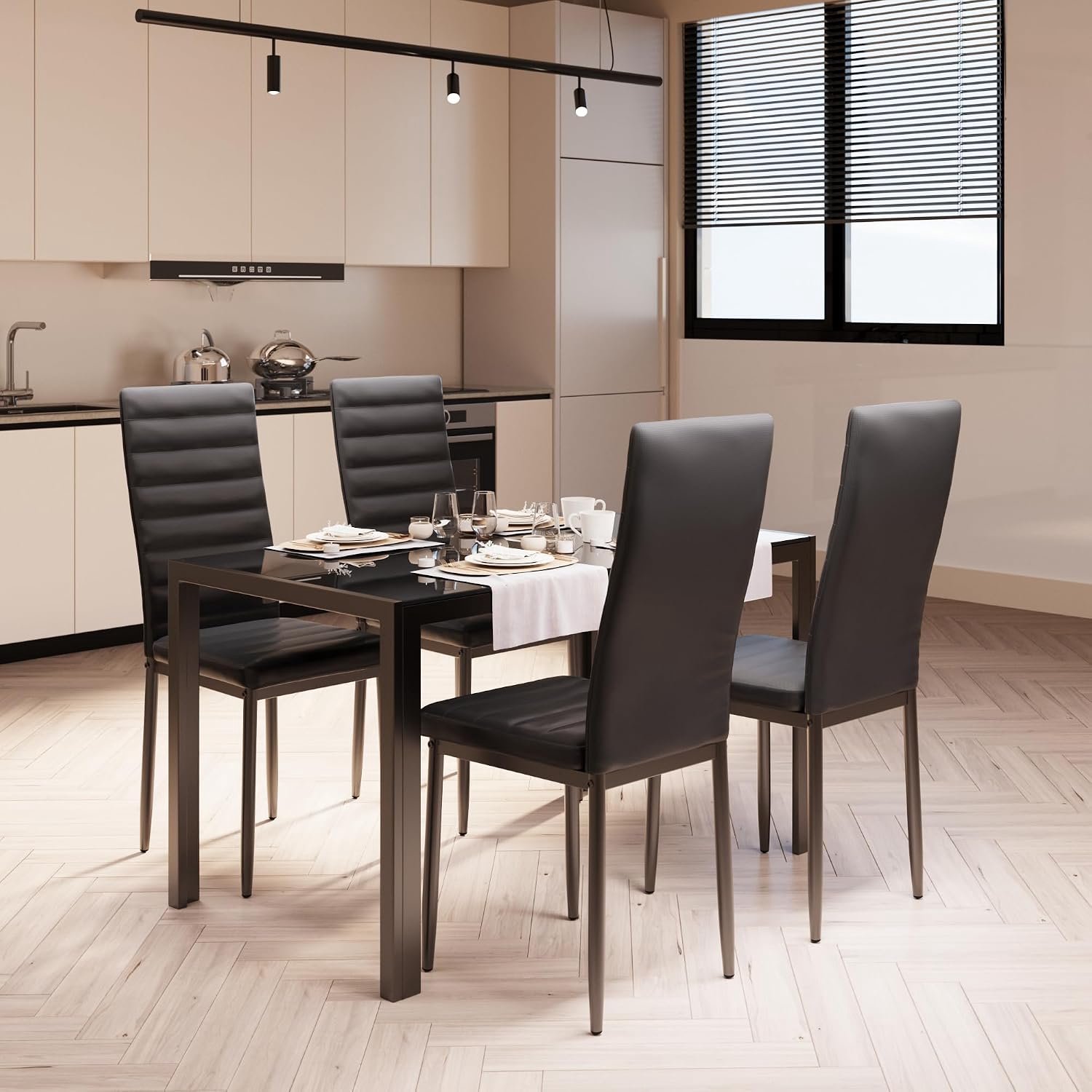 Moderne Zwarte Glazen Eettafel met Comfortabele Stoelen voor 6 Personen – 7-Delige Eetkamerset van Gehard Glas met Metalen Frame, Rechthoekige Eettafel 130 x 70 x 75 cm voor Keuken en Woonkamer