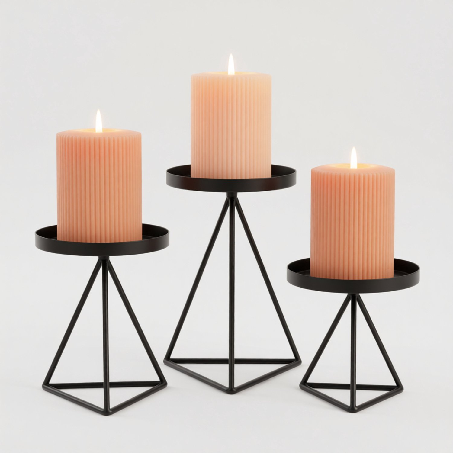 RALA Sziqiqi Geometrische Zwarte Kandelaars voor Pijlerkaarsen - 3 Stuks Metalen Draad Vintage Kandelaars Set voor Woonkamer Eetkamer Openhaard Mantel Kerstfeest Halloween Tafel Centerpieces