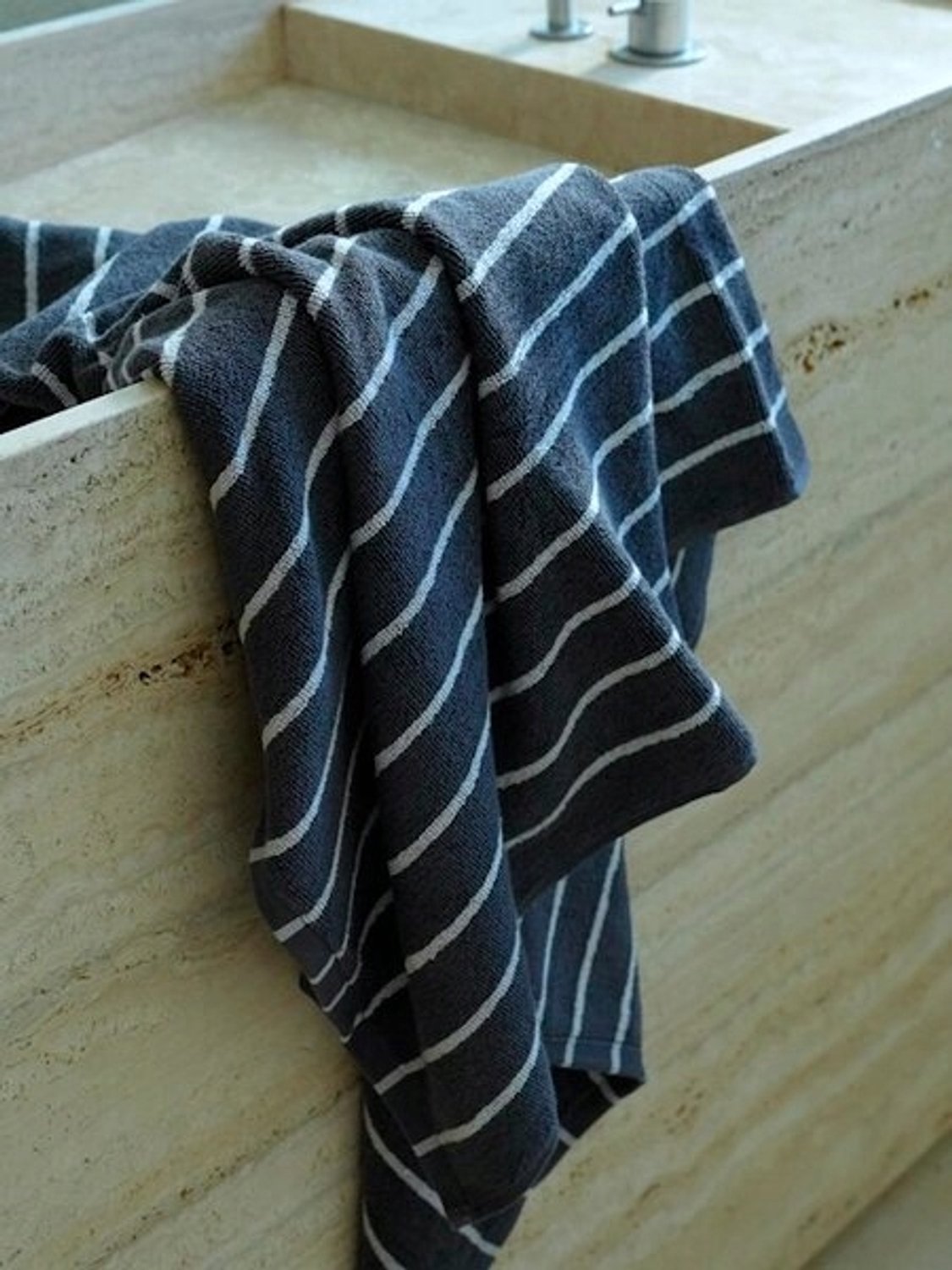 Luxe donkergrijs katoenen badlaken 70x140 cm, 500 g/m²