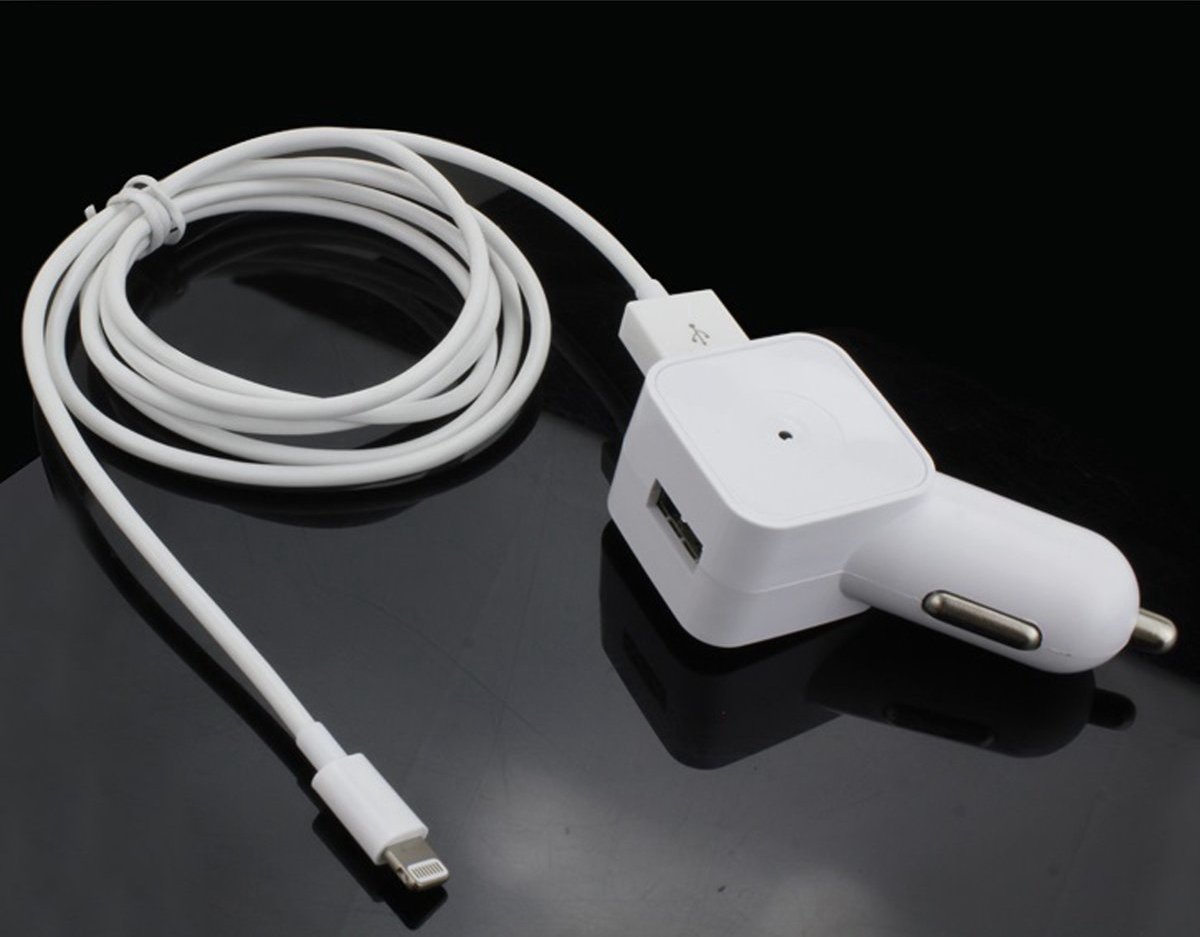 Muvit autolader Apple lightning connector - wit - 1 Amp - 1.2m