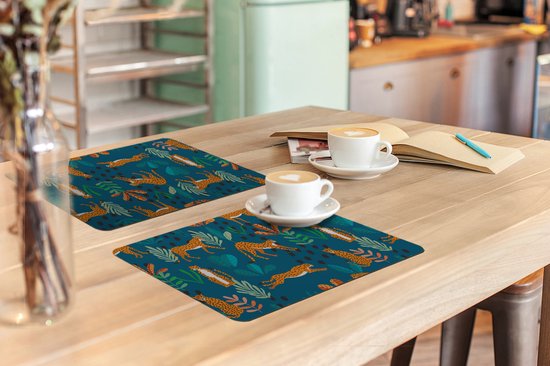 Set de table - Napperons en plastique - Motifs - Tiger - Plantes - 45x30 cm - 6 pièces - Résistant à la chaleur - Antidérapant - Coussinet - Amovible