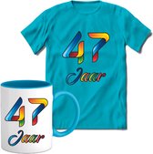 47 Jaar Vrolijke Verjaadag T-shirt met mok giftset Blauw | Verjaardag cadeau pakket set | Grappig feest shirt Heren – Dames – Unisex kleding | Koffie en thee mok | Maat M