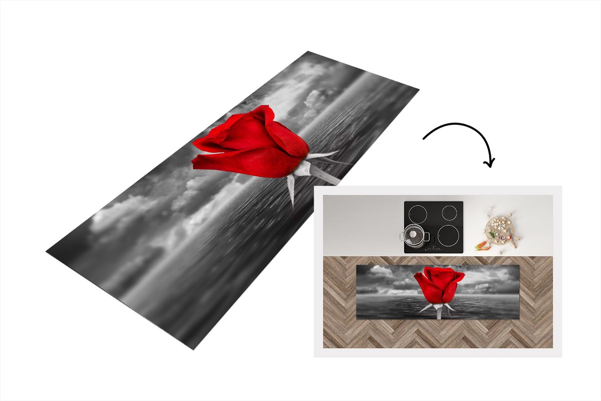 KitchenYeah Keukenloper - Loper keuken - Zwart-wit foto van een rode roos, zee en een bewolkte lucht - 180x60 cm - Keukenloper vinyl Zwart; Wit
