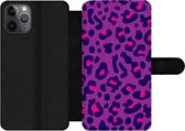 Bookcase Geschikt voor iPhone 11 Pro telefoonhoesje - Panterprint - Paars - Roze - Met vakjes - Wallet case met magneetsluiting
