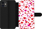 Bookcase Geschikt voor iPhone 11 telefoonhoesje - Een illustratie met kleurrijke hartjes - Met vakjes - Wallet case met magneetsluiting