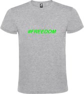 Grijs T shirt met print van "BORN TO BE FREE " print Neon Groen size XXXXL