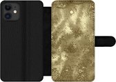 Bookcase Geschikt voor iPhone 11 telefoonhoesje - Goud - Glitter - Structuur - Met vakjes - Wallet case met magneetsluiting