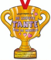 trofee Liefste Tante van de wereld! 33 cm karton goud