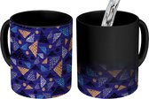 Magische Mok - Foto op Warmte Mokken - Koffiemok - Driehoek - Abstract - Patronen - Magic Mok - Beker - 350 ML - Theemok