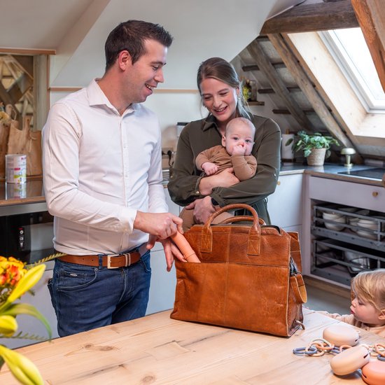 Bébé on the Move - Yummy Mat - Set de table et tapis anti-goutte 2 en 1 - Enroulable et portable - Compatible lave-vaisselle - Anti-poussière - Bloom