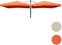 Twee oranje vierkante parasols aan een paal, met opties voor beige en oranje.
