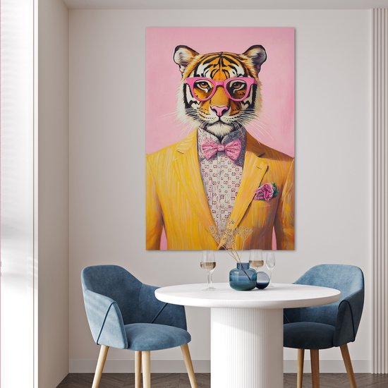 Poster 80x120 cm - Tijger - Bril - Geel - Jasje - Posters - Kamer decoratie - Wanddecoratie woonkamer - Muurdecoratie slaapkamer