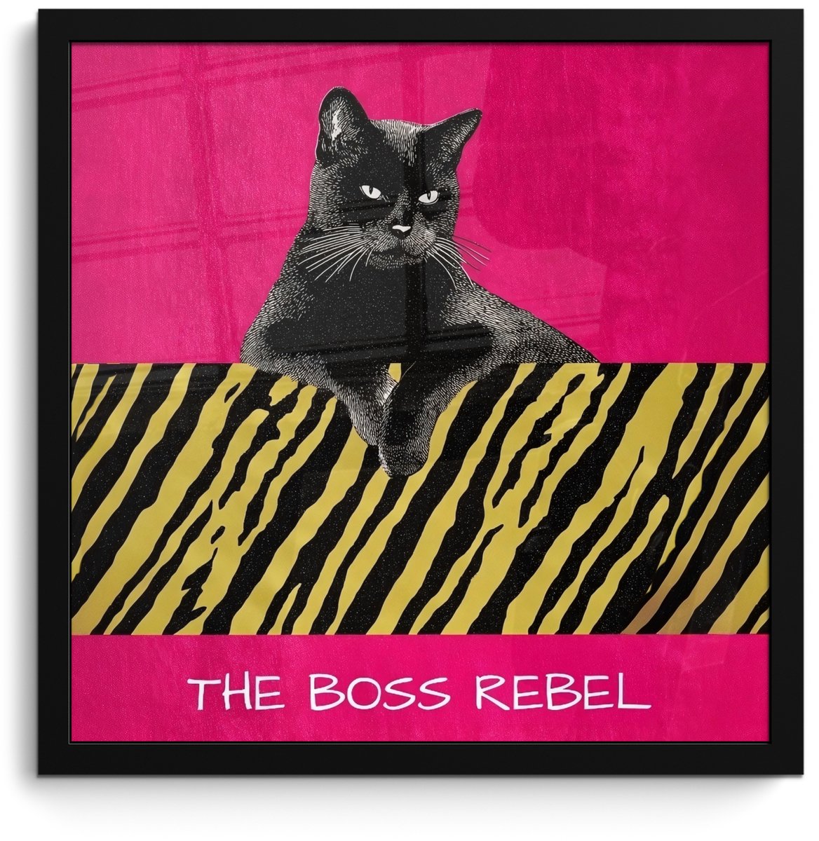 FrameYourWall Poster in lijst - Fotolijst 40x40 cm - Posters - Kat - Baas - Roze - Tijgerprint - Posterlijst zwart - Decoratie - Wanddecoratie woonkamer - Muurdecoratie slaapkamer Kat - Tekst