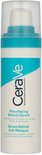 Witte pompflacon met een doorzichtig dopje, met groene en witte banden. Bevat CeraVe Resurfacing Retinol Serum.