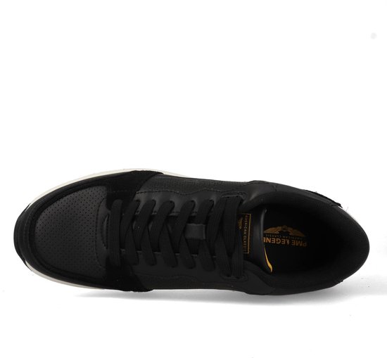 Zwarte sneaker met veters, suède accenten en PME Legend logo.