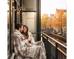 NAKA Home Luxe Zachte Fleece Plaid - Fleece Deken - Imitatiebont - Warm - Ademend en lichtgewicht voor Bank, Slaapkamer & Woonkamer - 200 x 150 cm