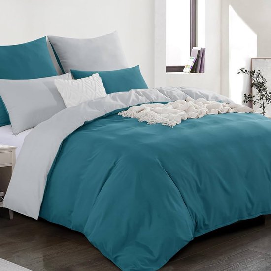 Aisbo Beddengoed, 4-delige set, van microvezel, met ritssluiting, zacht en strijkvrij, met kussenslopen en dekbedovertrekken 135 x 200 cm, groen