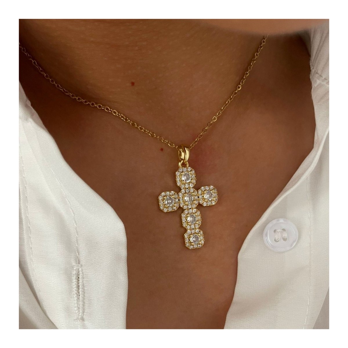 Goudkleurige Ketting - Kruis Ketting - Zirkonia Steentjes - Elegant & Tijdloos - 50 cm - One Size - Dames