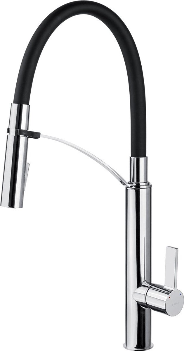 Kitchen faucet with pull-out spout