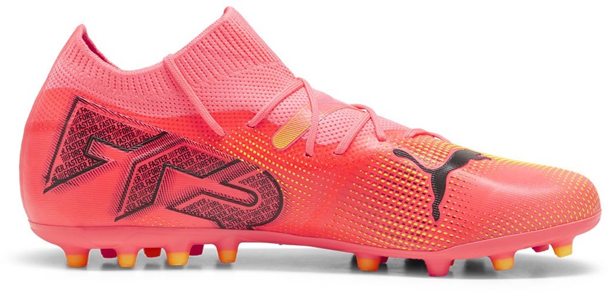 Puma Future 7 Match Mg voetbalschoenen in oranje, met adaptieve pasvorm en lichtgewicht mesh, maat EU 42 1/2.