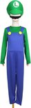 Mannequin met een compleet Luigi-kostuum: groene pet, snor, groen shirt en blauwe tuinbroek met gele knopen.