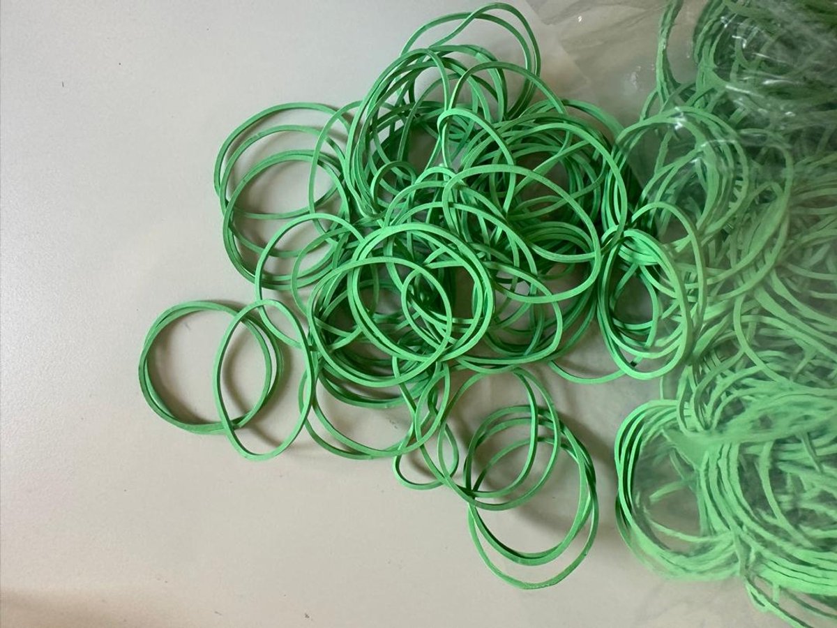 ٍElastieken 1.5 mm x 40 mm - Groen- doos van 1000 g