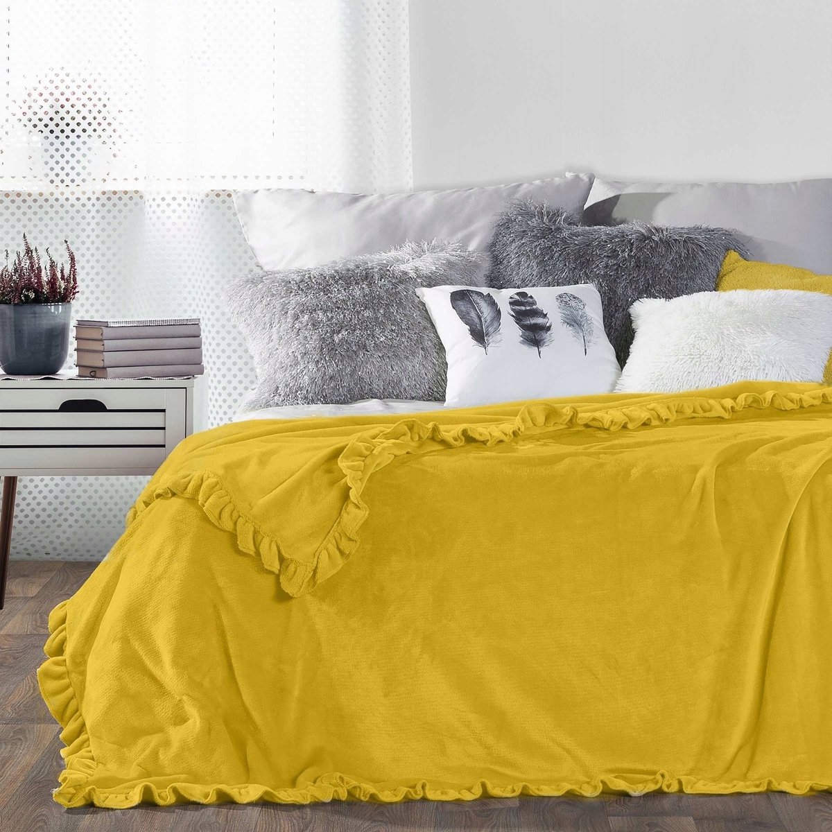 Dolly Muskus Microvezel Deken met Ruche 150x200 cm