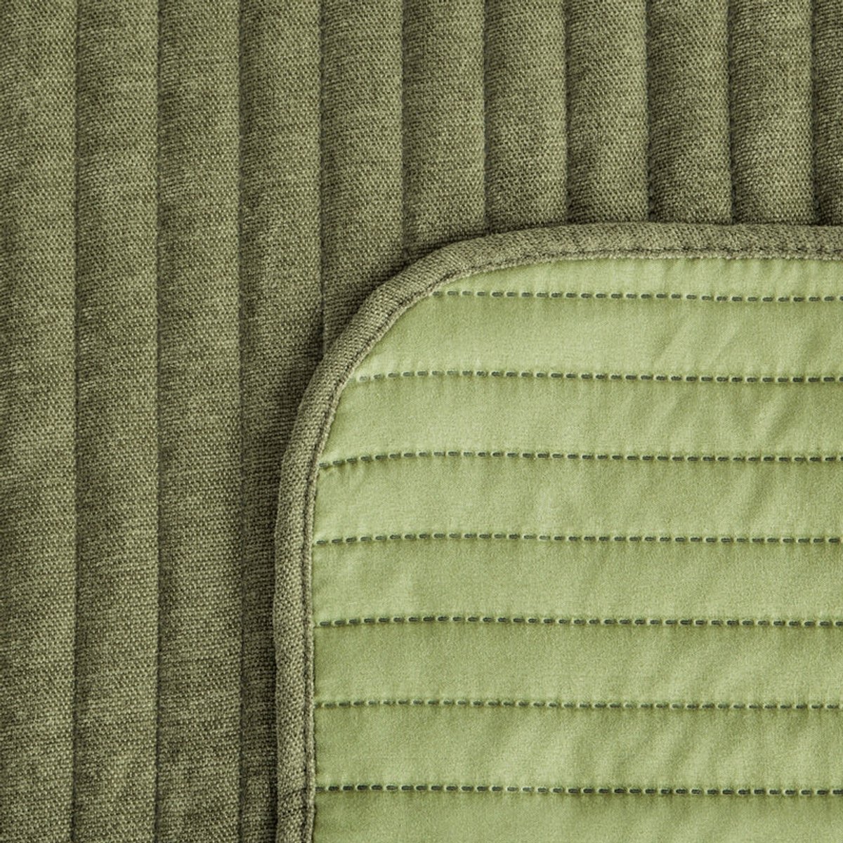 Glori Olijfgroene wattensprei 170x210 cm