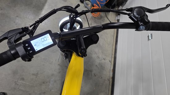 Ape Ryder Colobus Elektrische Fiets/Fatbike - E-bike met Krachtige Motor, Lange Accu en Comfortabel Zadel - Ideaal voor Woon-Werk en Recreatief gebruik! FatbikeShopper.nl van Ape Ryder — afbeelding 4