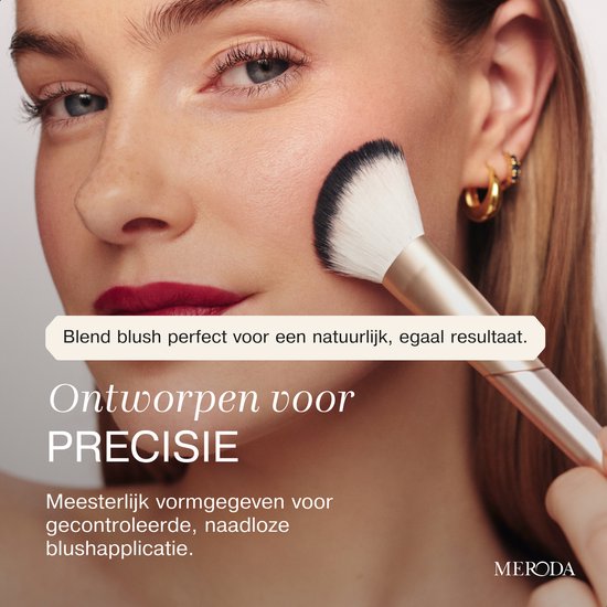 Meroda Vegan Blush Kwast voor Perfecte Applicatie