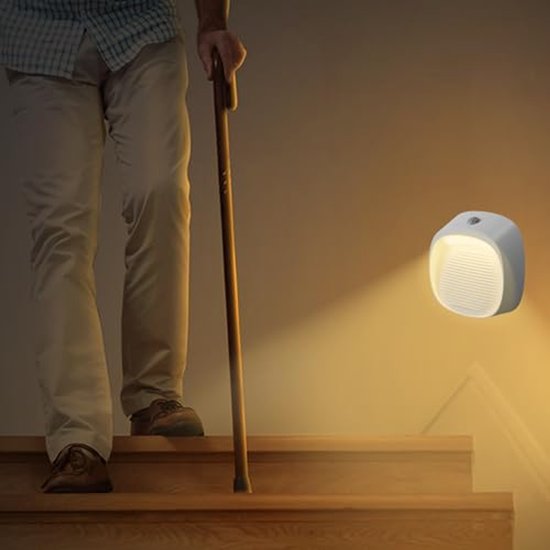 Accu-traplicht met Bewegingssensor | LED Nachtlampje | Draadloze Wandlamp | Warmwit | Sensor Trapverlichting — afbeelding 2