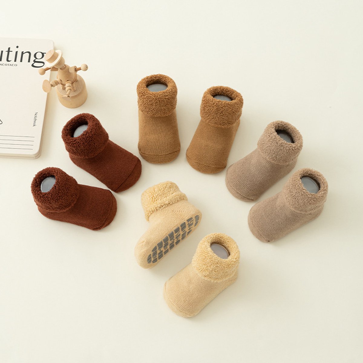 Baby warme sokken jongens winter dikke sokken ABS sokken meisjes baby antislip sokken 4 paar 12-36 maanden